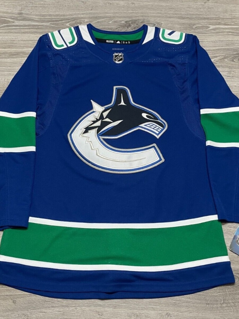 NWT adidas Primegreen Vancouver Canucks Home Jersey - Size 46